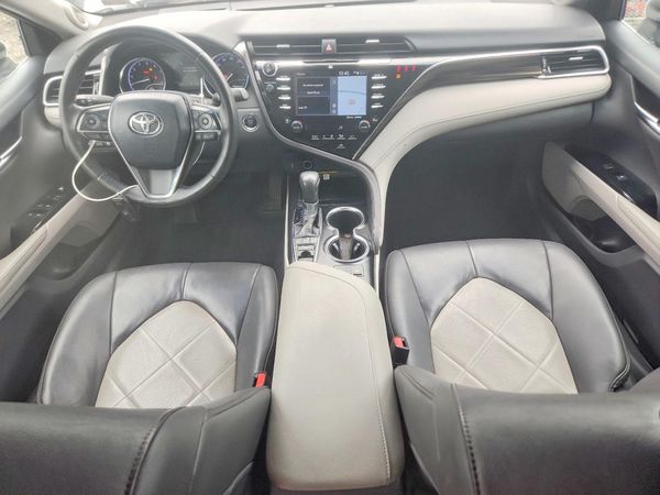 2018 TOYOTA CAMRY