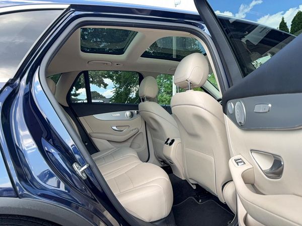 2017 MERCEDES-BENZ GLC GLC300 Base-4M