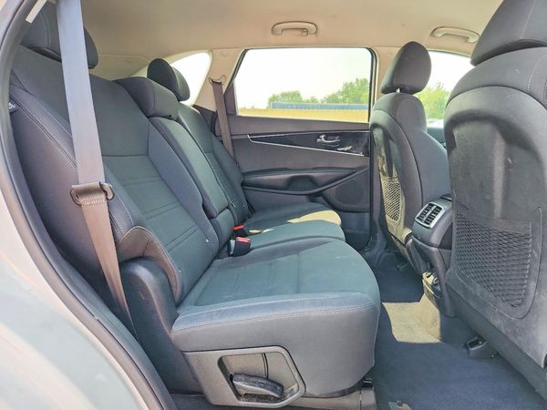 2020 KIA SORENTO L, LX, S