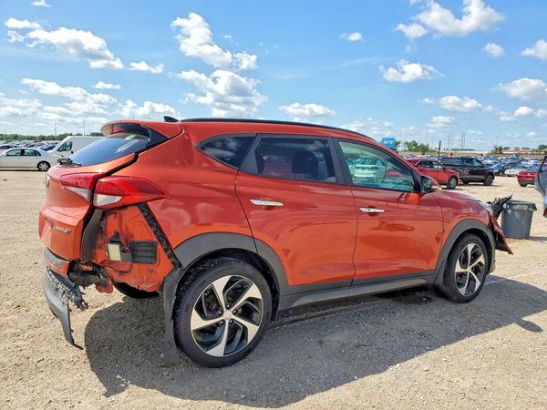 2016 HYUNDAI TUCSON