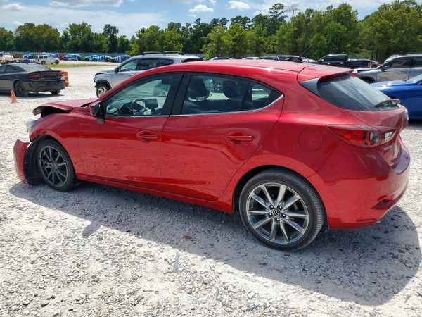 2018 MAZDA 3 Touring