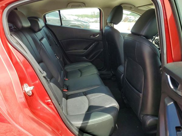 2018 MAZDA 3 Touring