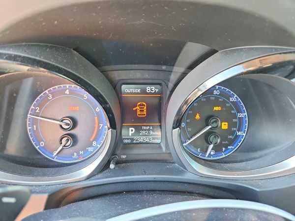 2014 TOYOTA COROLLA L/LE