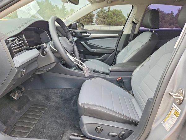 2025 VOLKSWAGEN JETTA