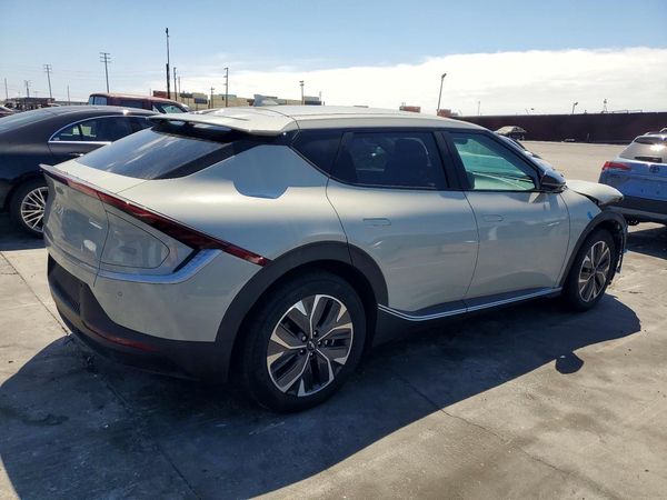 2024 KIA EV6
