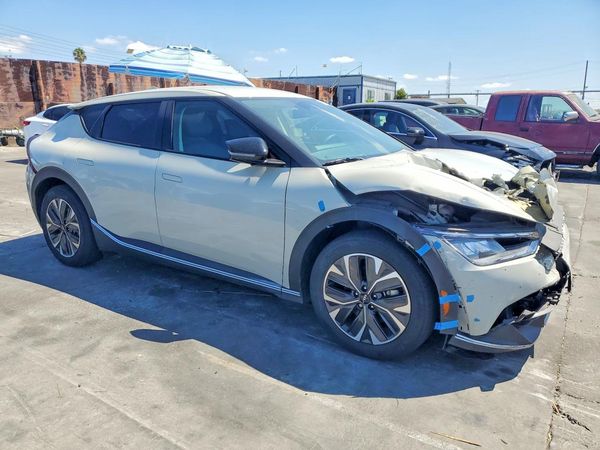 2024 KIA EV6