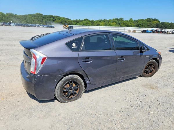 2015 TOYOTA PRIUS