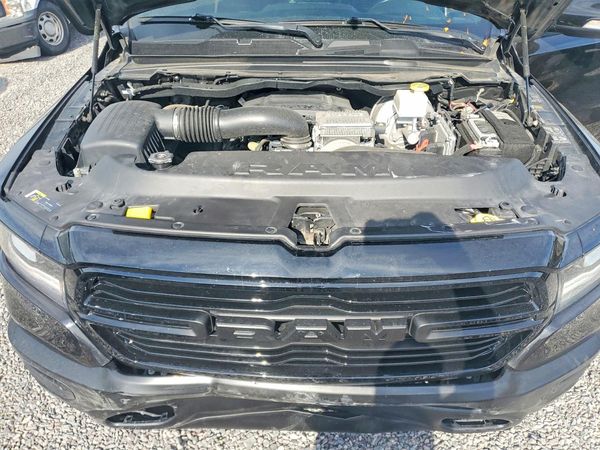 2022 RAM 1500 Laramie — Engine bay
