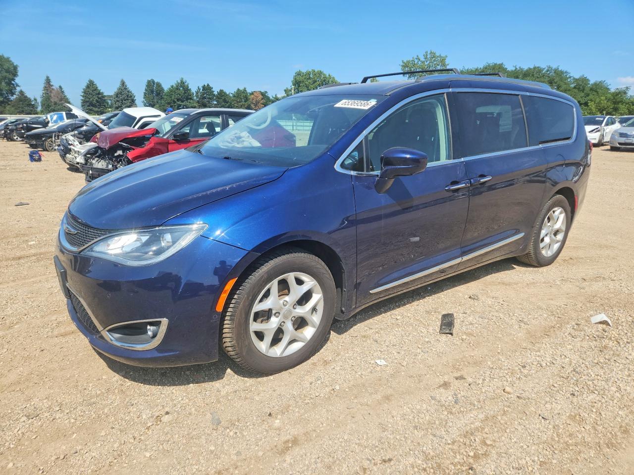 2017 CHRYSLER PACIFICA
