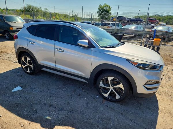 2018 HYUNDAI TUCSON