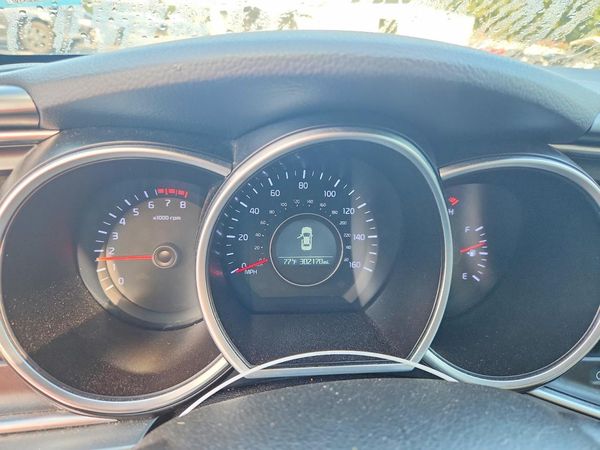 2015 KIA OPTIMA GL - Middle-low