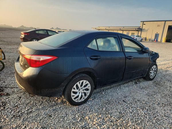 2017 TOYOTA COROLLA
