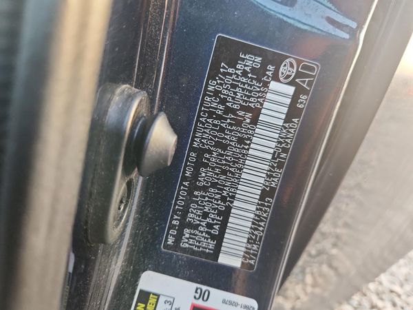 2017 TOYOTA COROLLA