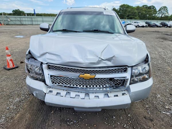 2013 CHEVROLET SUBURBAN LT