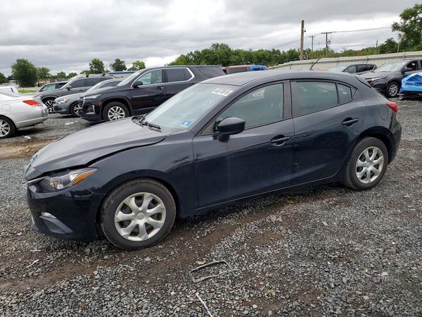 2016 MAZDA 3 SV/Base
