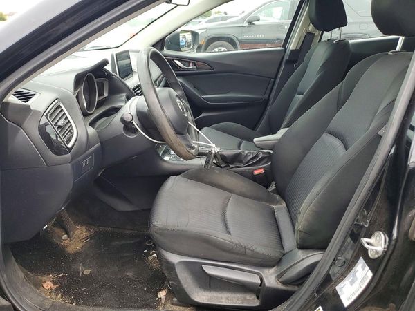2016 MAZDA 3 SV/Base