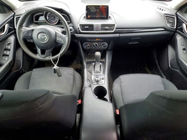 2016 MAZDA 3 SV/Base
