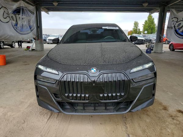 2024 BMW 760 xDrive