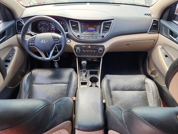 2016 HYUNDAI TUCSON