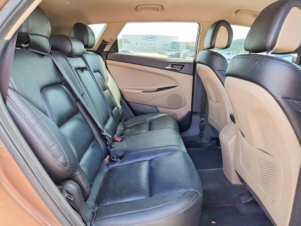 2016 HYUNDAI TUCSON