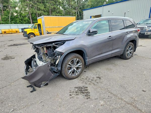 2016 TOYOTA HIGHLANDER — DSFA — Front 3/4