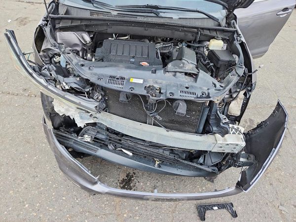 2016 TOYOTA HIGHLANDER Base/Hybrid — Engine bay