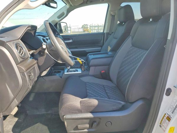2021 TOYOTA TUNDRA SR5 grade