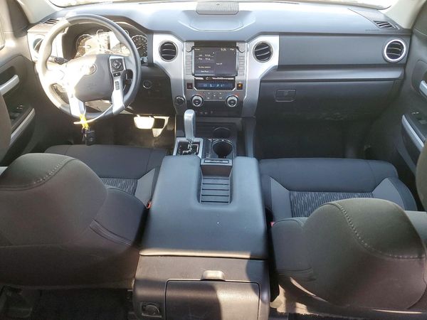 2021 TOYOTA TUNDRA SR5 grade