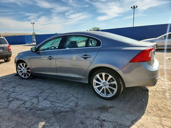 2016 VOLVO S60 SV35 Platinum