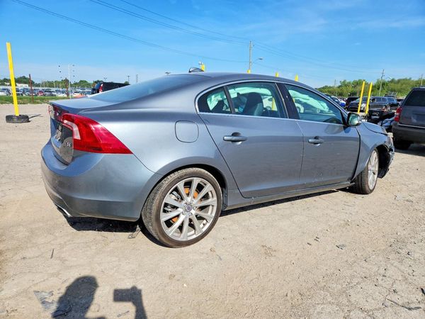 2016 VOLVO S60 SV35 Platinum