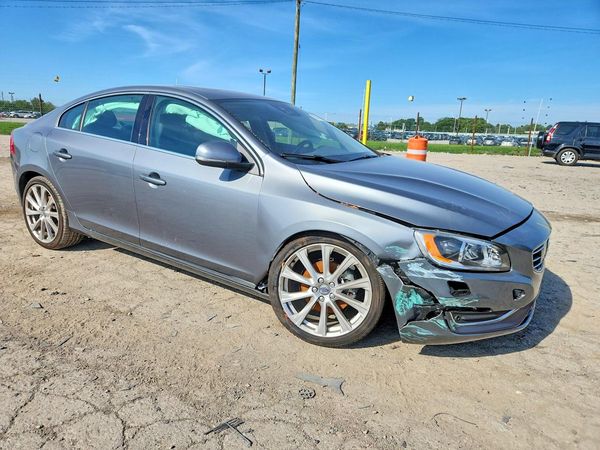 2016 VOLVO S60 SV35 Platinum