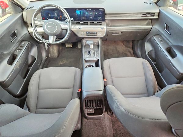 2024 HYUNDAI KONA SE