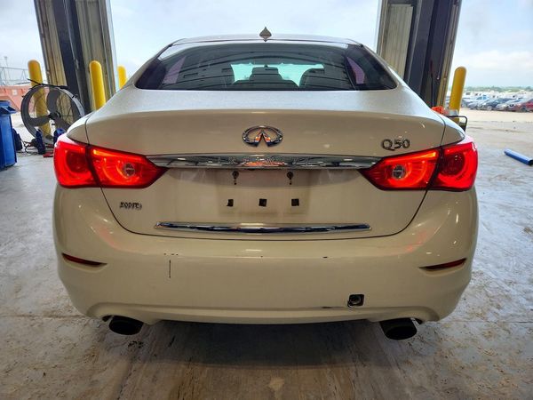 2016 INFINITI Q50