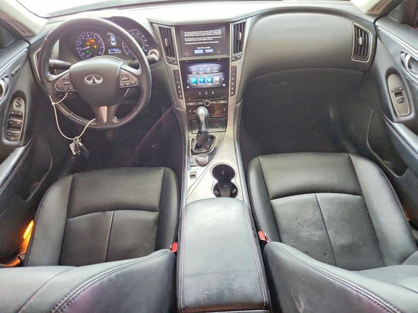 2016 INFINITI Q50