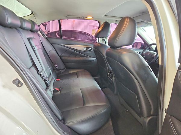 2016 INFINITI Q50