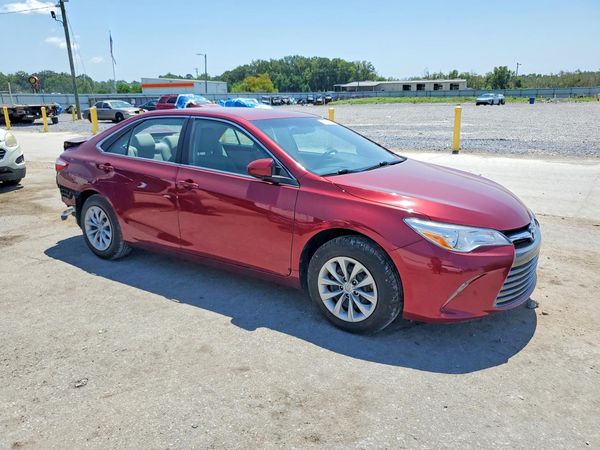 2017 TOYOTA CAMRY