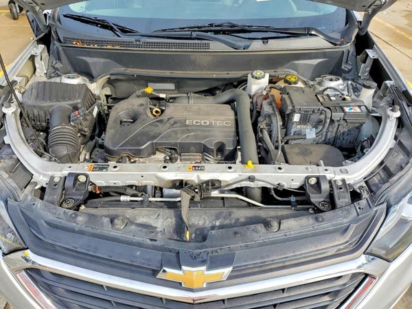 2018 CHEVROLET EQUINOX LT (1LT) — Engine bay
