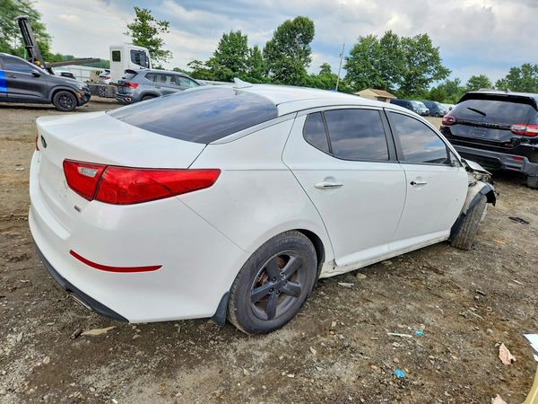 2015 KIA OPTIMA GL - Middle-low