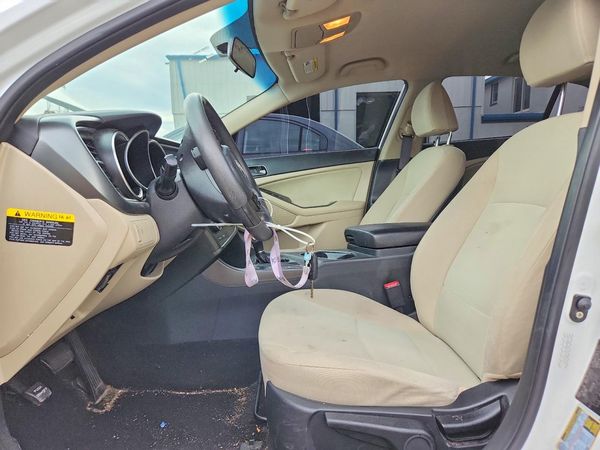 2015 KIA OPTIMA GL - Middle-low