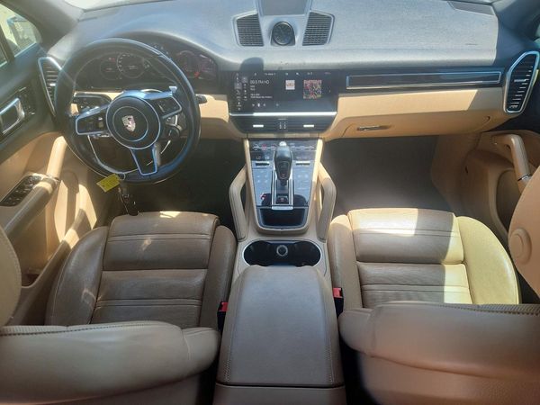 2019 PORSCHE CAYENNE S E-Hybrid