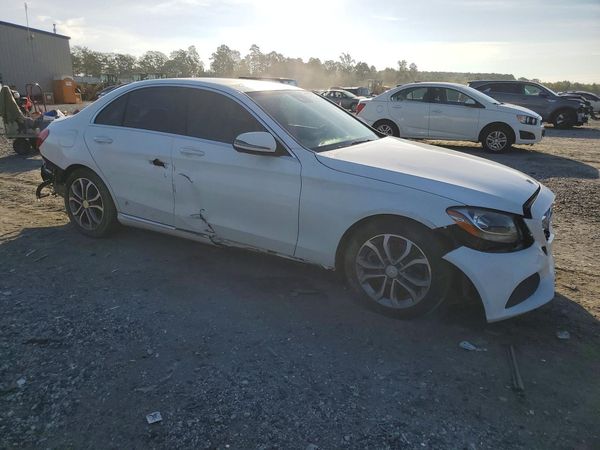 2016 MERCEDES-BENZ C C300