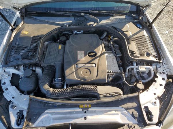 2016 MERCEDES-BENZ C C300