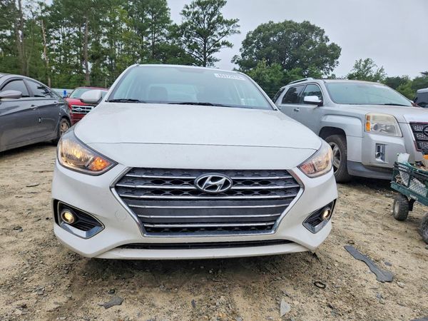 2019 HYUNDAI ACCENT SE and SEL