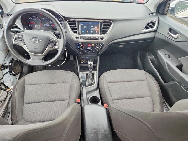 2019 HYUNDAI ACCENT SE and SEL