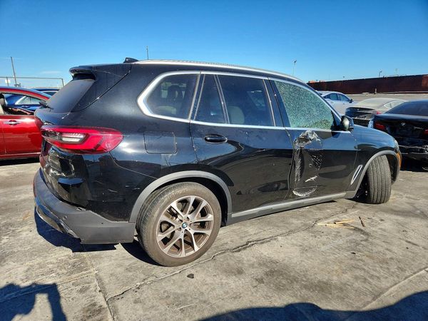 2022 BMW X5