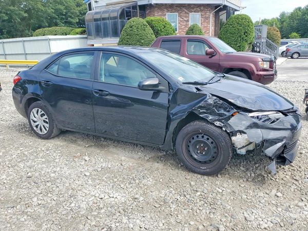 2017 TOYOTA COROLLA
