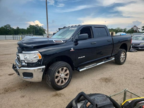 2020 RAM 2500 Tradesman — Front 3/4