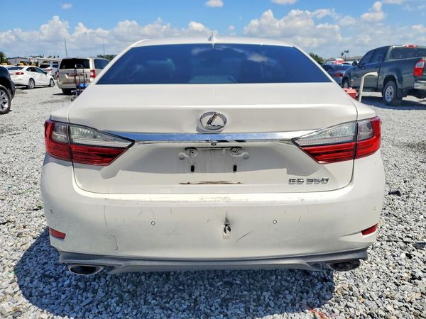 2017 LEXUS ES