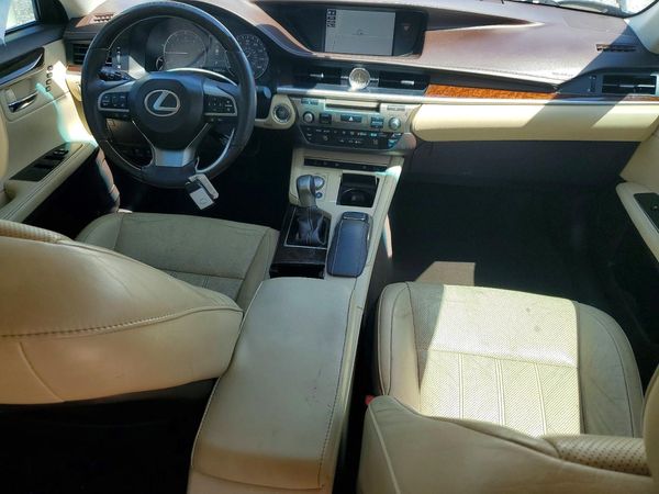 2017 LEXUS ES