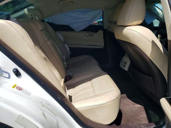 2017 LEXUS ES